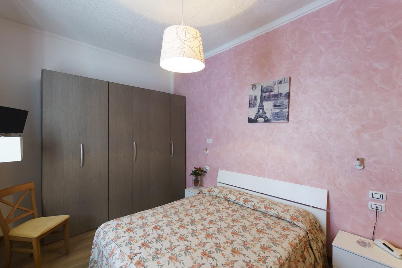 Albergo Roncone Buitenkant foto
